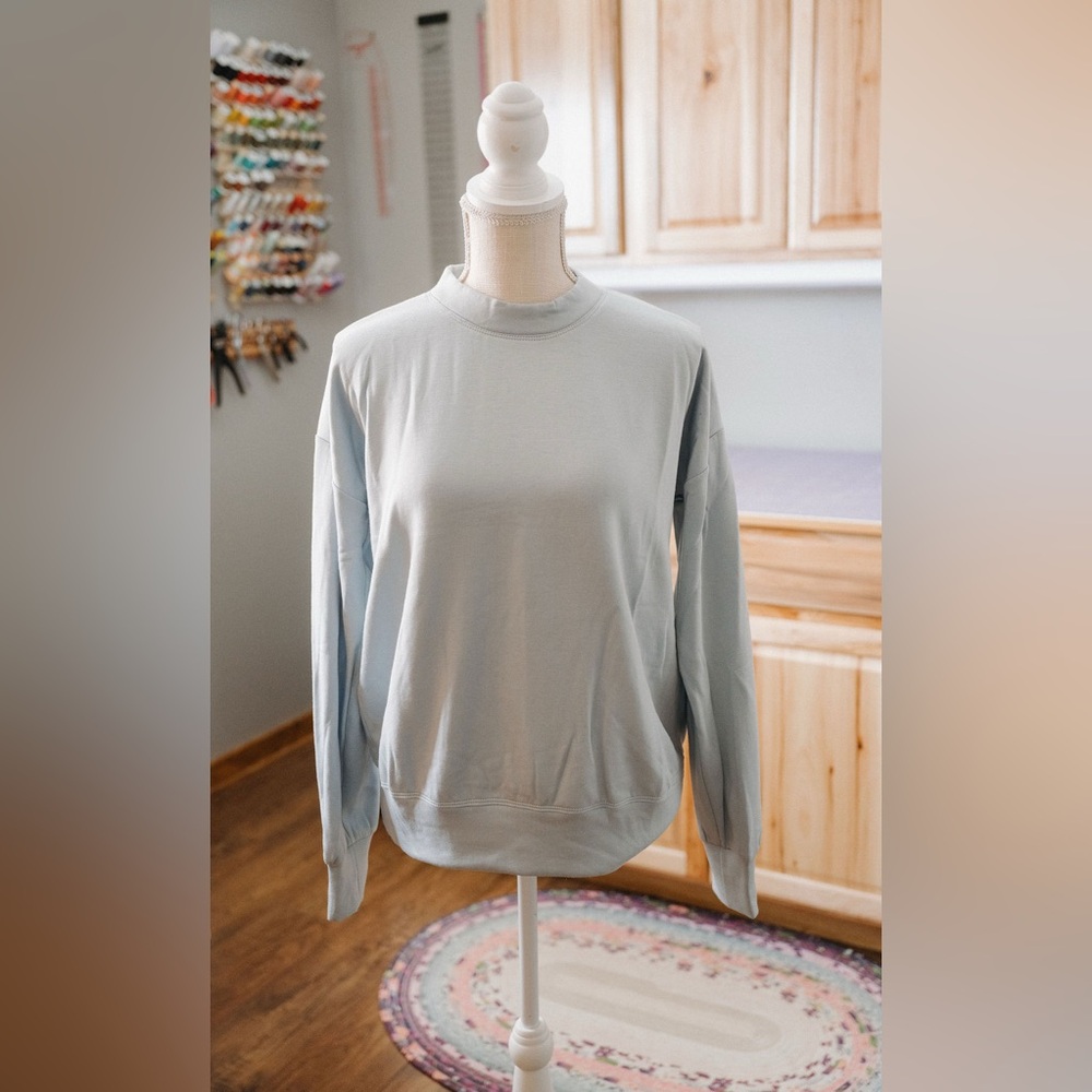 Women’s drop shoulder sweatshirt || L ||handmade